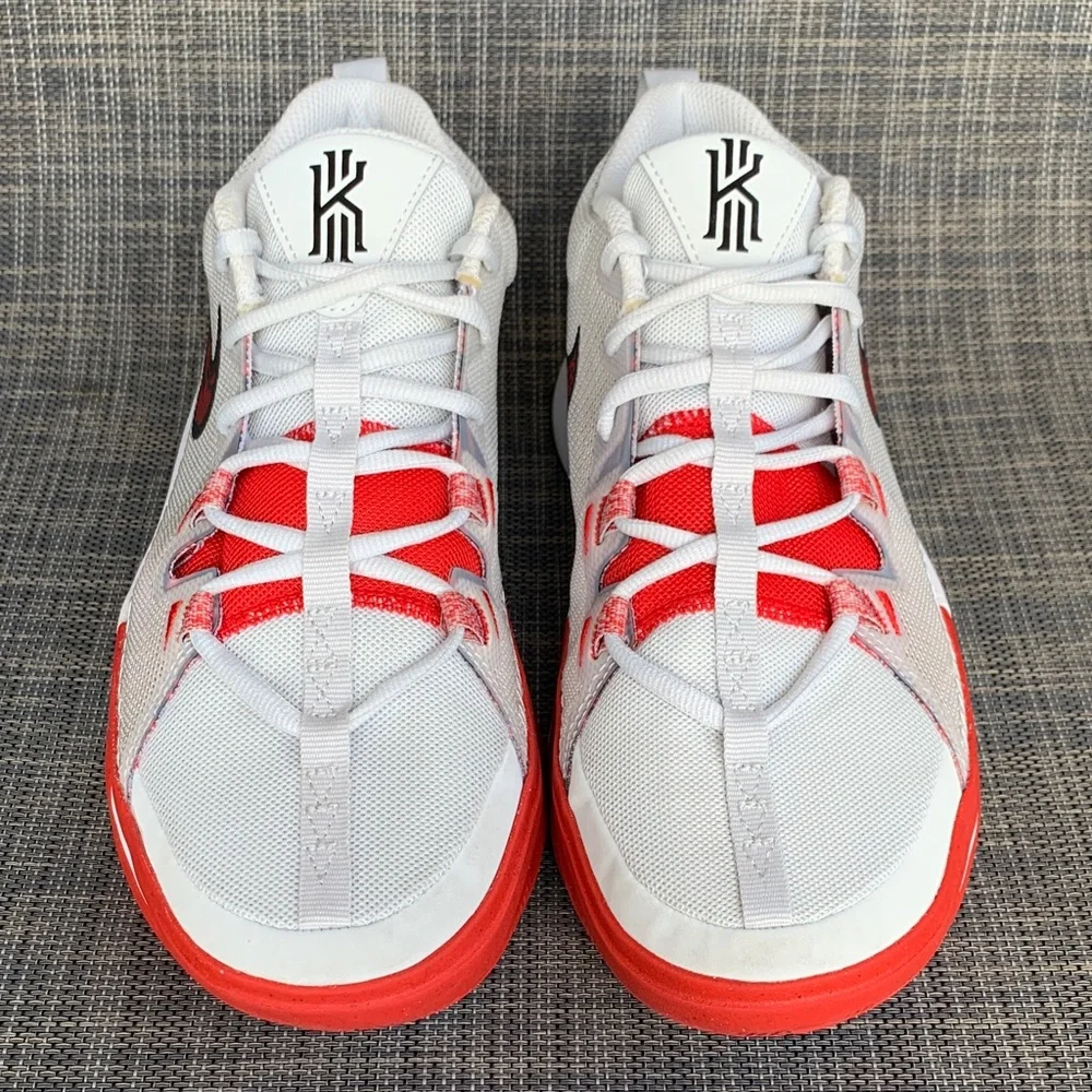 Nike Kyrie Flytrap 6 Basketball Sneakers in Wolf Grey/Red/Black Youth size 6.5